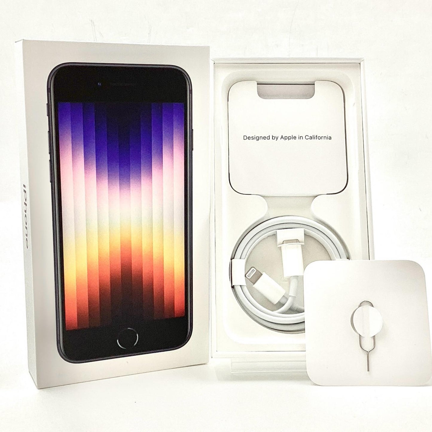 【全額返金保証】【最速発送】Apple iPhone iPhone SE（第3世代） 64GB au 白ロム 動作確認済 82%