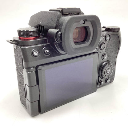【全額返金保証】【最速発送】Panasonic デジタル一眼 LUMIX DC-S5M2 ボディ ブラック 美品 動作確認済