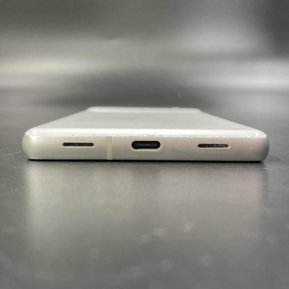 【全額返金保証】【最速発送】Google Pixel 7a 128GB Snow docomo G82U8 白ロム 美品 動作確認済