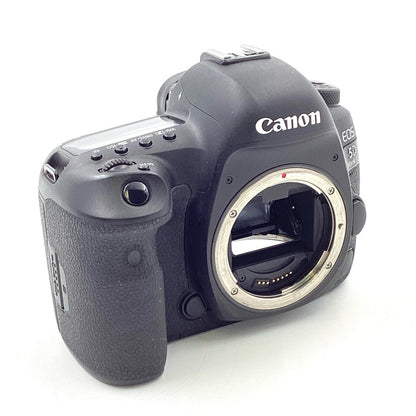 【全額返金保証】【最速発送】Canon デジタル一眼 EOS 5D Mark IV ボディ ブラック 動作確認済