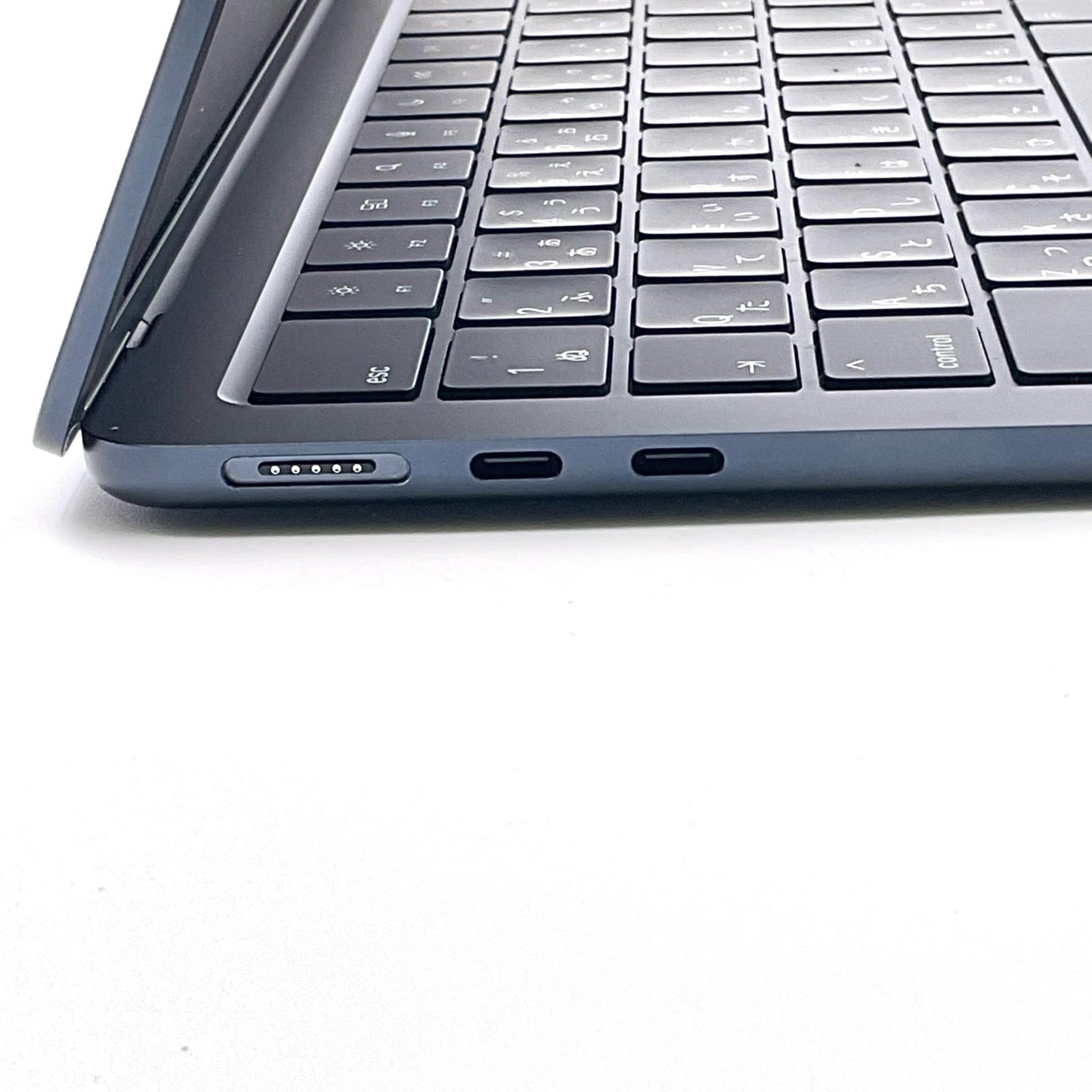 【全額返金保証】【最速発送】Apple MacBook Air 13インチ 2024 Apple M3 8GB SSD 256GB ミッドナイト 100% 美品 動作確認済