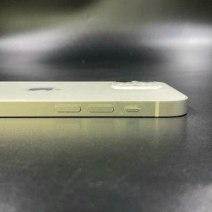 【全額返金保証】【最速発送】Apple iPhone iPhone 12 256GB ホワイト au 動作確認済 77%