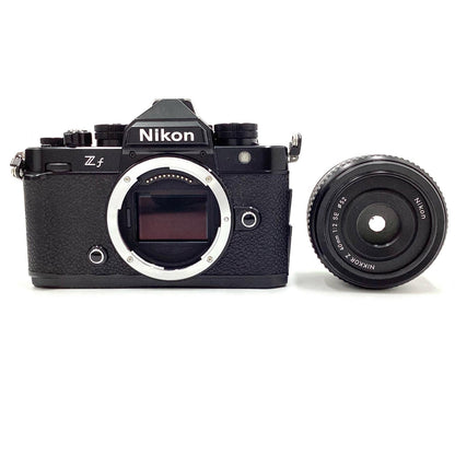 【全額返金保証】【最速発送】Nikon デジタル一眼 Z f 40mm f/2(SE)レンズキット ブラック 美品 動作確認済
