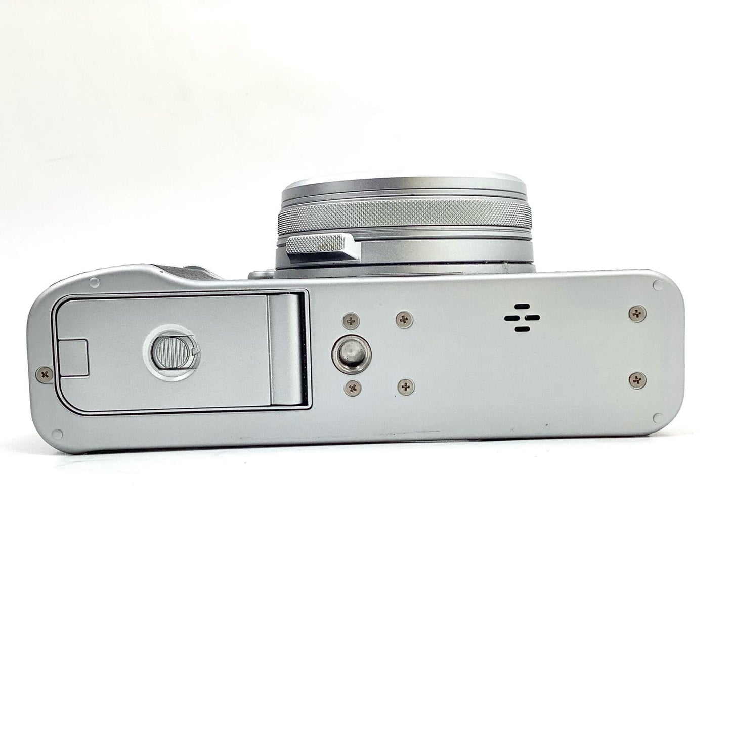 【全額返金保証】【最速発送】FUJIFILM コンパクトデジタルカメラ FUJIFILM X100V [シルバー] 美品 動作確認済