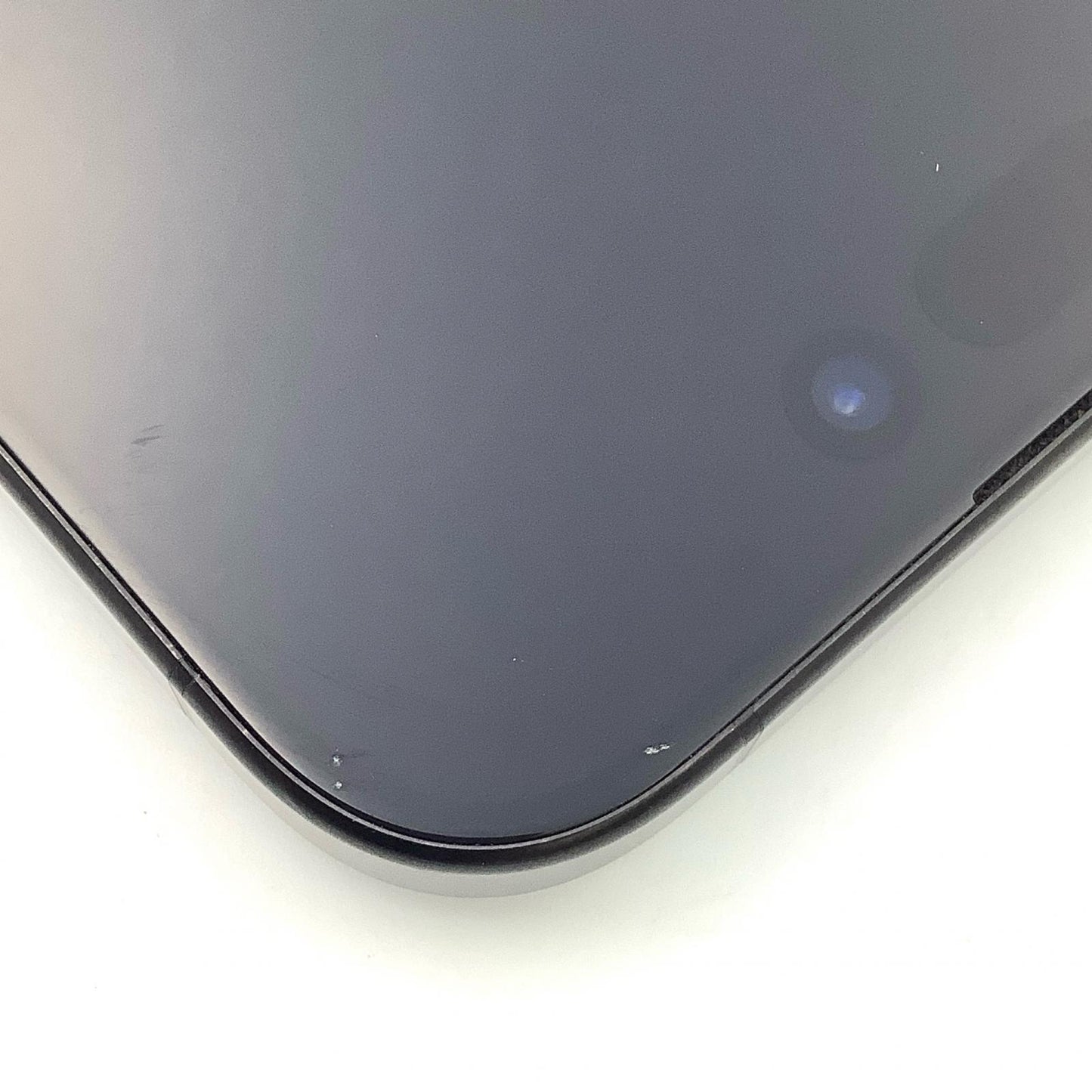 【全額返金保証】【最速発送】Apple iPhone iPhone 15 Pro 256GB ブラックチタニウム au 動作確認済 87%