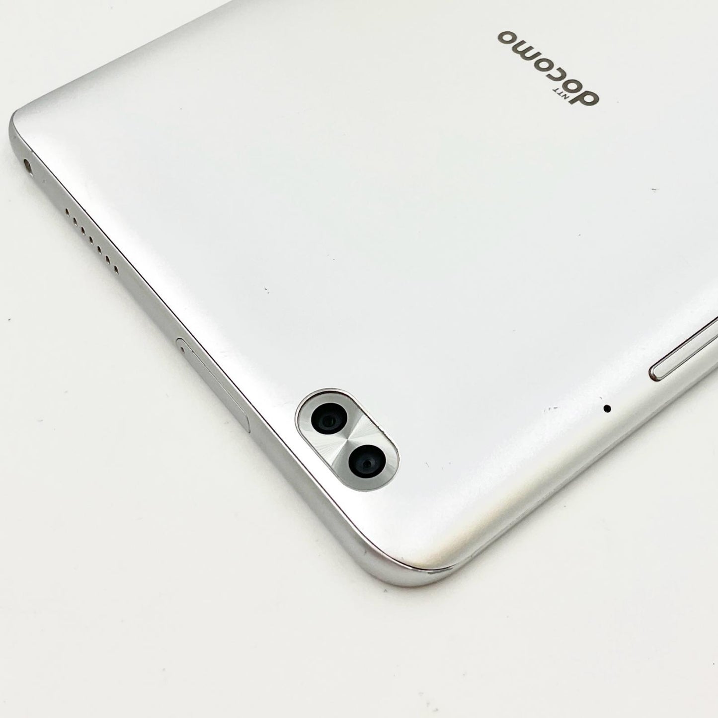 【全額返金保証】【最速発送】Huawei dtab Compact 32GB docomo 白ロム 動作確認済