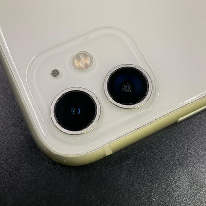 【最速発送】Apple iPhone iPhone 11 64GB ホワイト docomo 白ロム【難有】 77%