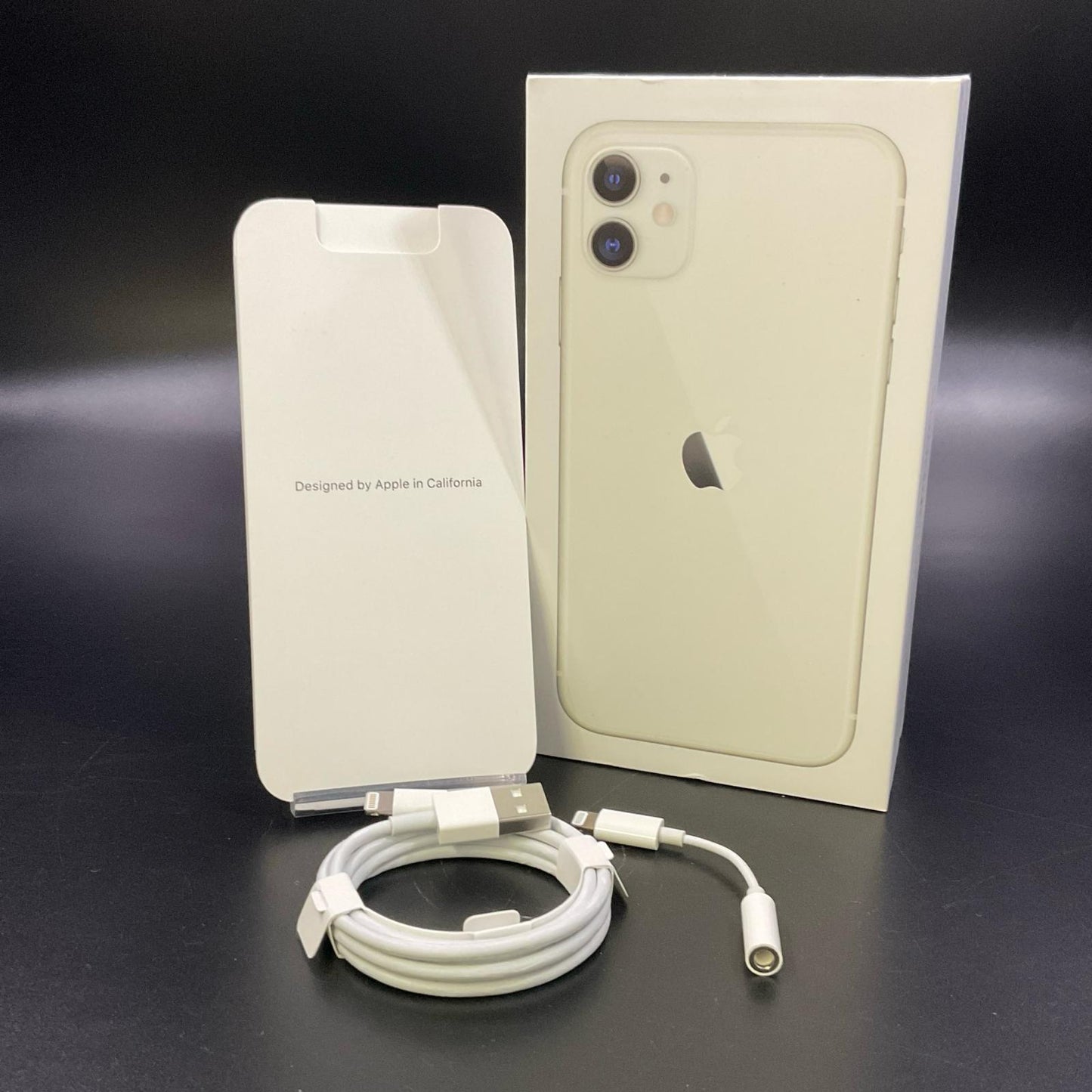 【最速発送】Apple iPhone iPhone 11 64GB ホワイト docomo 白ロム【難有】 77%