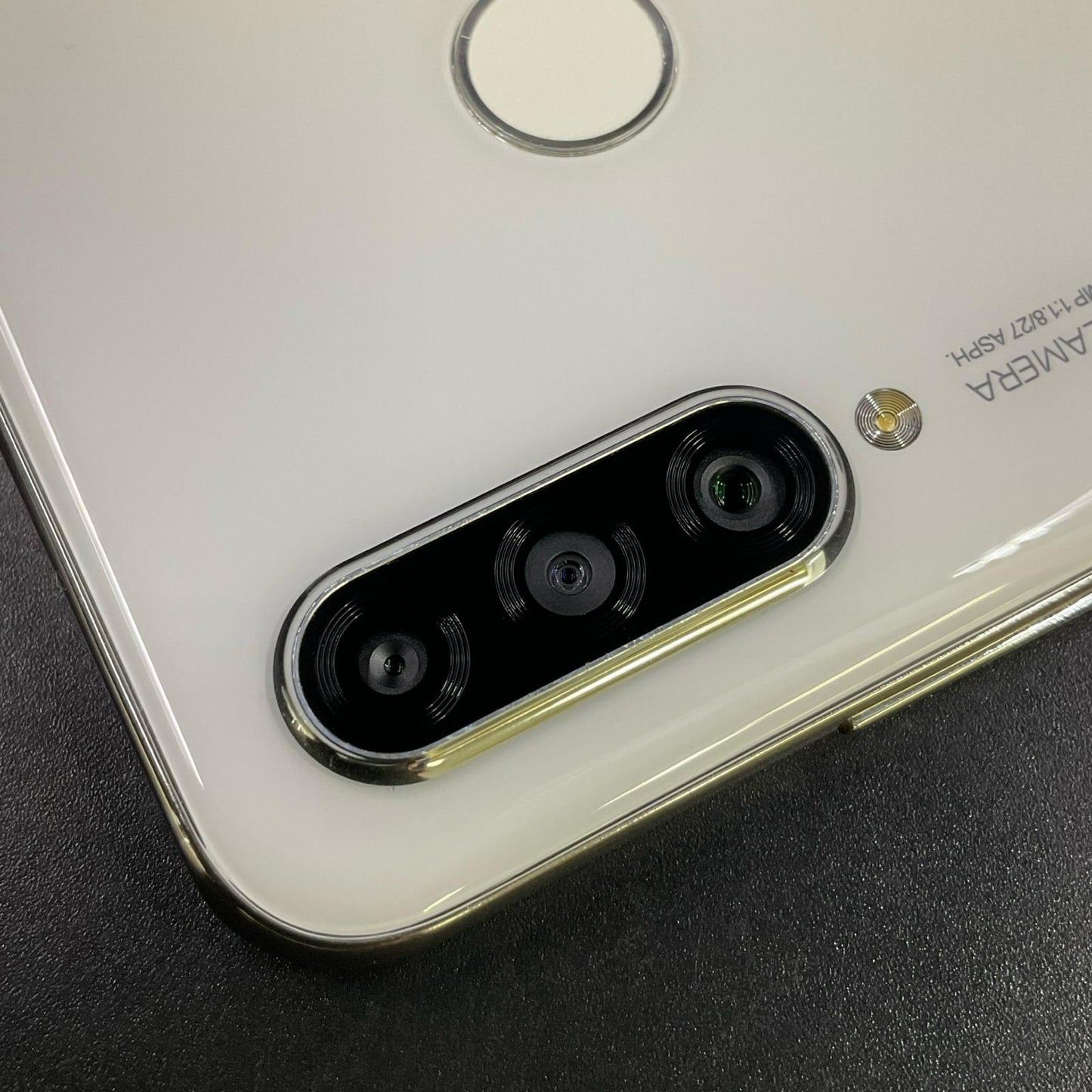 【全額返金保証】【最速発送】Huawei P 30 lite 64GB パールホワイト Softbank MAR-LX2J 白ロム 美品 動作確認済