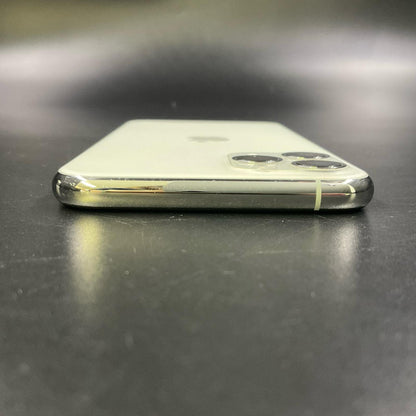 【全額返金保証】【最速発送】Apple iPhone iPhone 11 Pro 64GB シルバー docomo 白ロム 動作確認済 98%