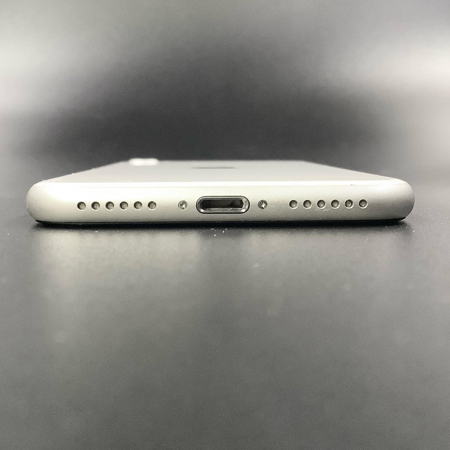 【全額返金保証】【最速発送】Apple iPhone iPhone SE（第3世代） 128GB スターライト Softbank SIMフリー 白ロム 美品 動作確認済 87%
