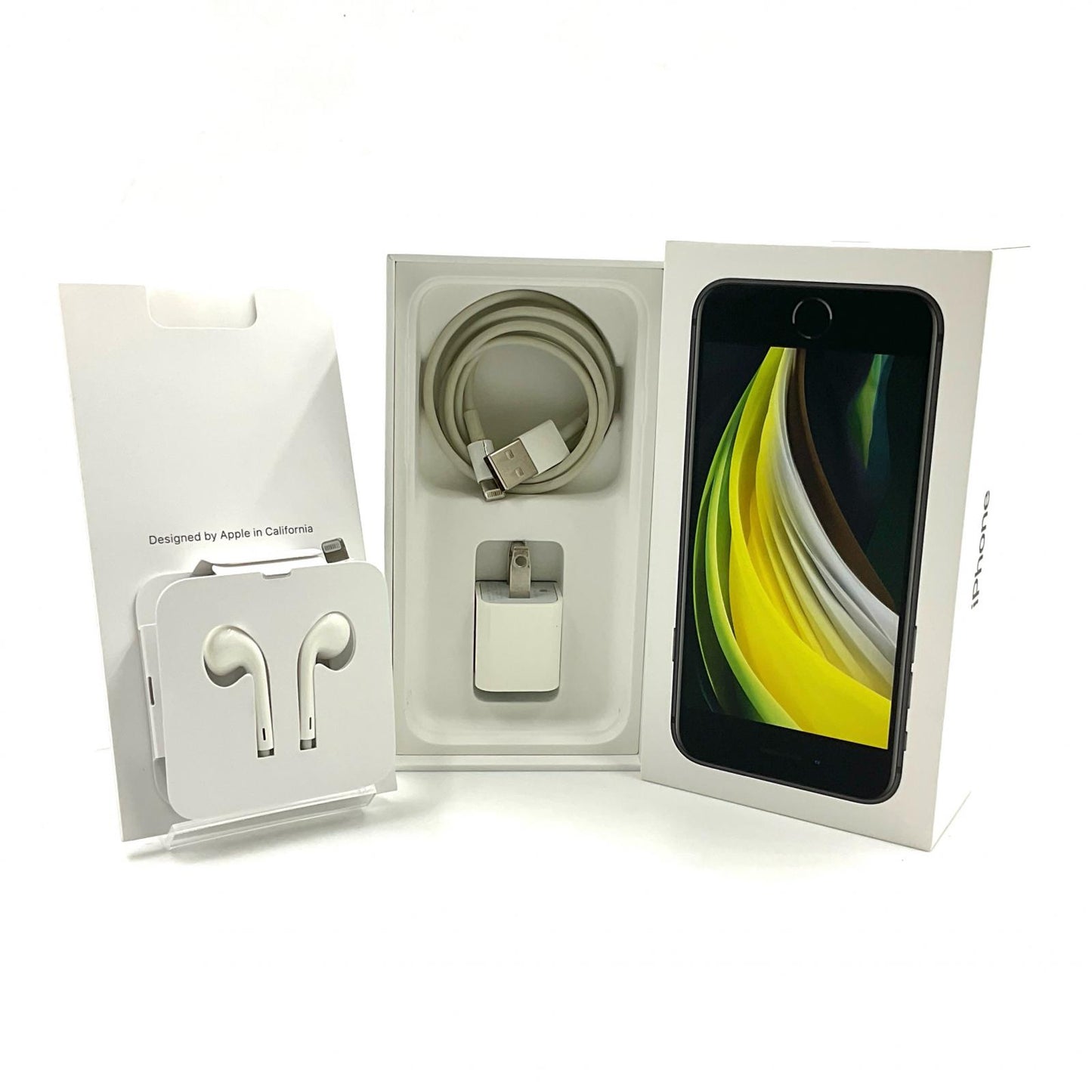 【全額返金保証】【最速発送】Apple iPhone iPhone SE（第2世代） 64GB ブラック docomo SIMフリー 白ロム 動作確認済 81%