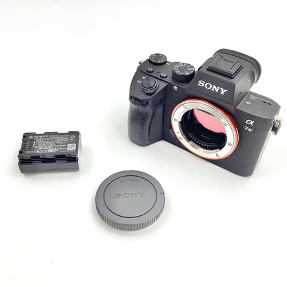 【全額返金保証】【最速発送】Sony デジタル一眼 α7 III ILCE-7M3 ボディ ブラック 美品 動作確認済