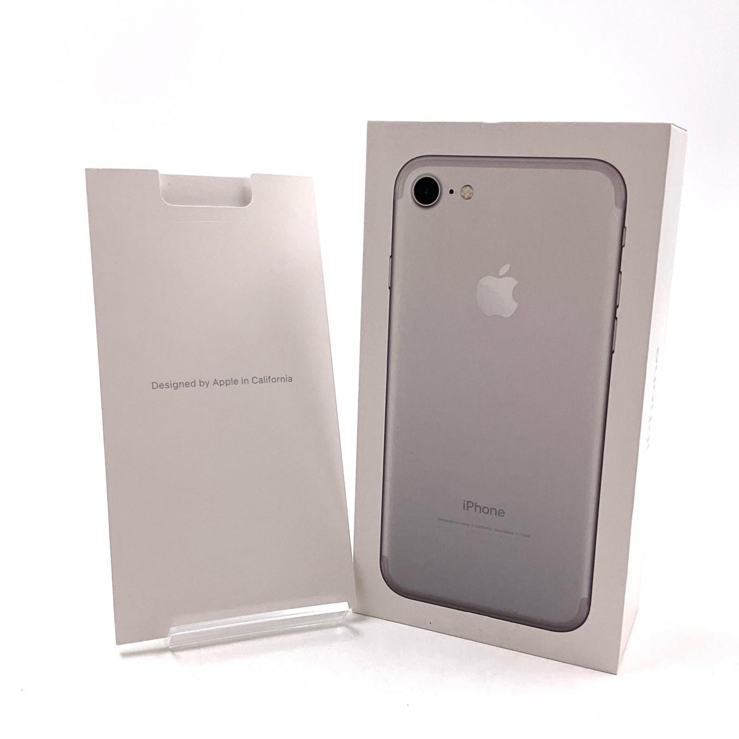 【全額返金保証】【最速発送】Apple iPhone iPhone 7 32GB シルバー au 白ロム 動作確認済 77%