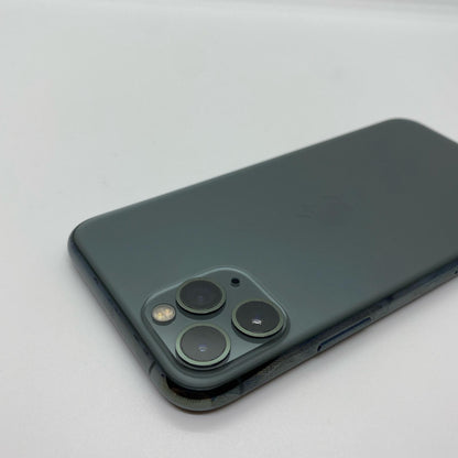 【全額返金保証】【最速発送】Apple iPhone iPhone 11 Pro 256GB ミッドナイトグリーン docomo 白ロム 動作確認済 83%