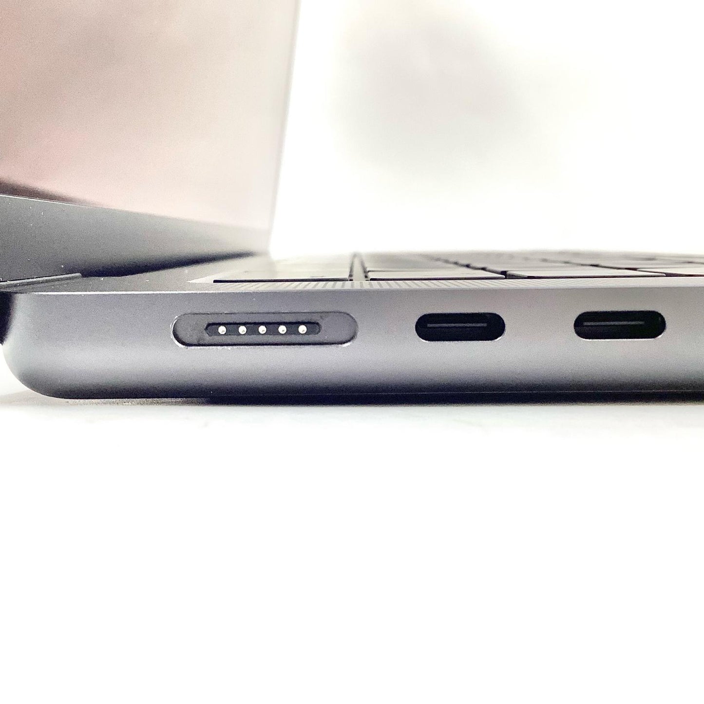 【全額返金保証】【最速発送】Apple MacBook Pro 14インチ 2024 Apple M4 24GB SSD 1TB スペースブラック 100% 超美品 動作確認済