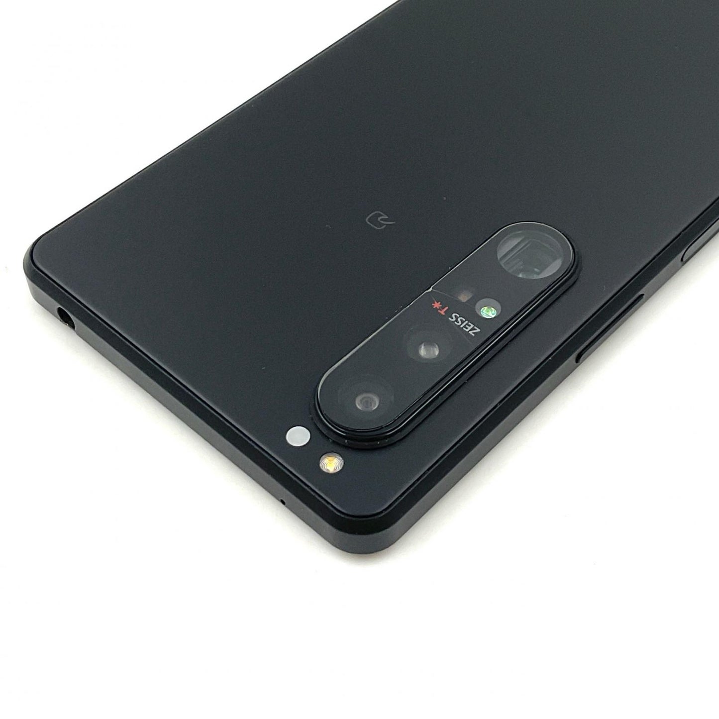 【全額返金保証】【最速発送】Sony Xperia 1 III 256GB フロストブラック docomo SO-51B 動作確認済