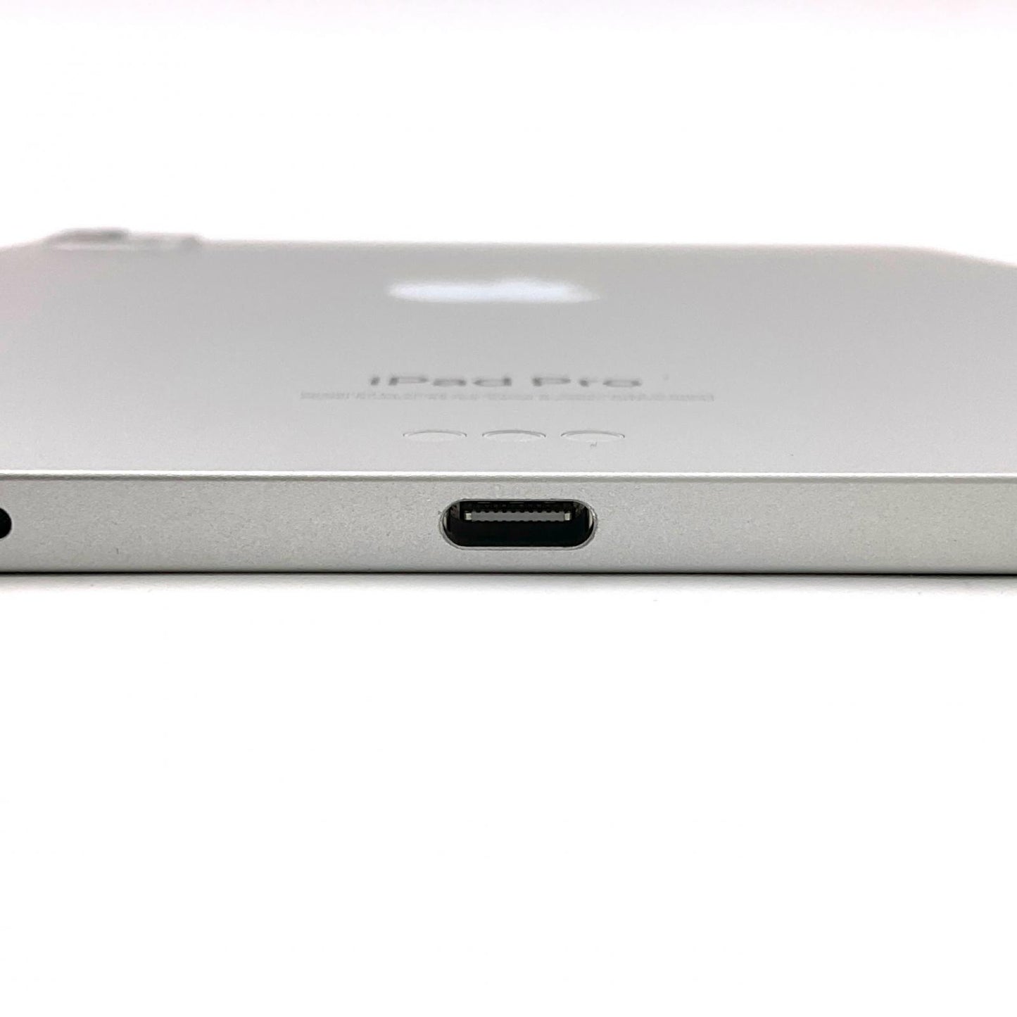 【全額返金保証】【最速発送】Apple iPad Pro 11インチ 第4世代 128GB シルバー Wi-Fi 超美品 動作確認済