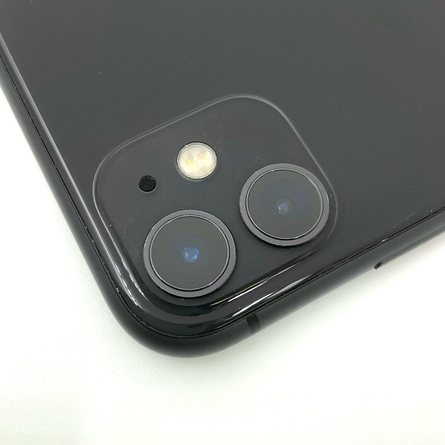 【全額返金保証】【最速発送】Apple iPhone iPhone 11 256GB ブラック docomo 白ロム 動作確認済 68%
