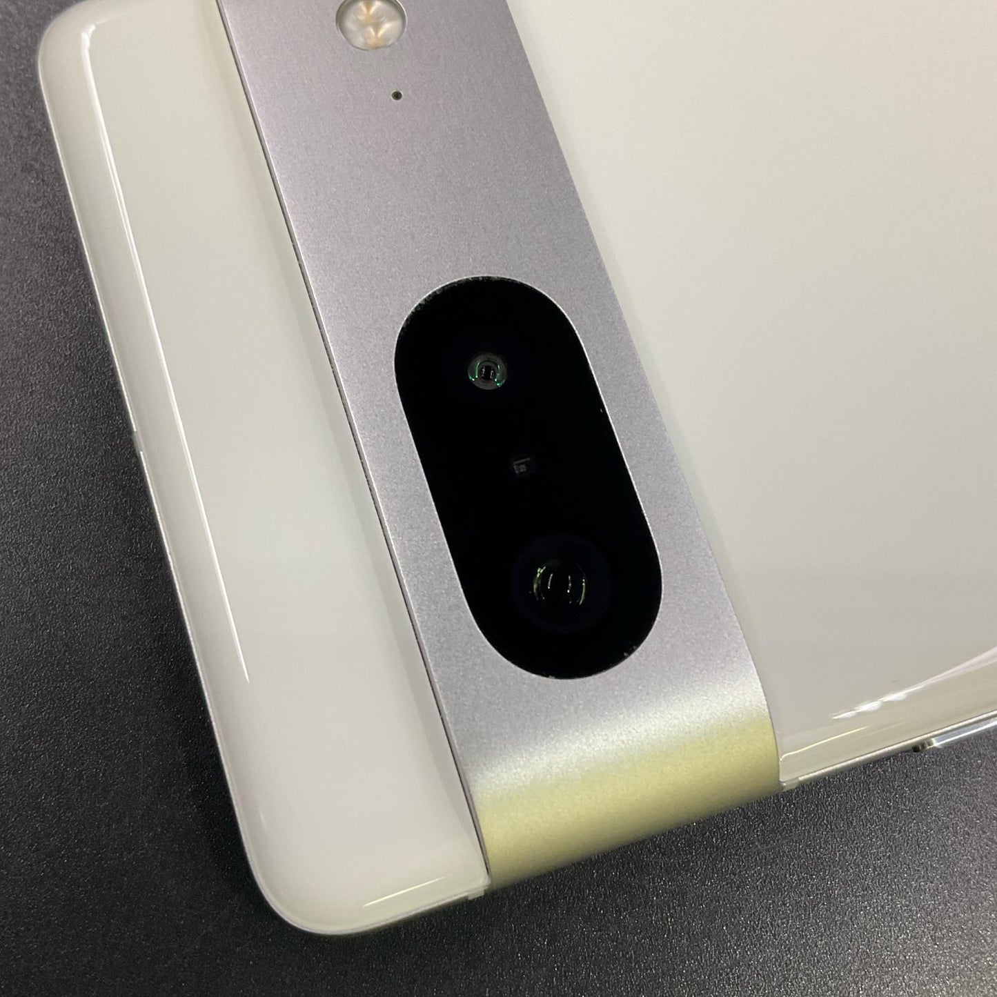 【全額返金保証】【最速発送】Google Pixel 7 128GB Snow au G03Z5 美品 動作確認済