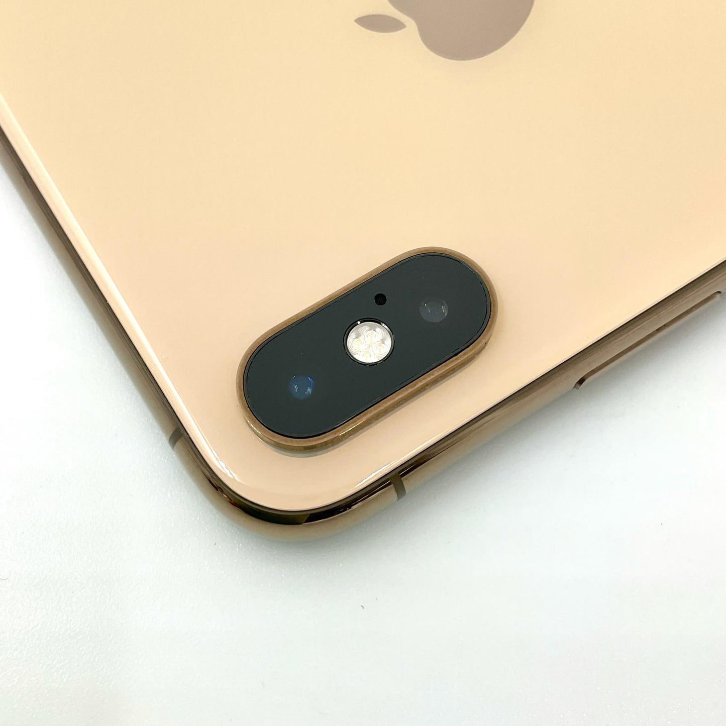 【全額返金保証】【最速発送】Apple iPhone iPhone XS Max 256GB ゴールド docomo 白ロム 動作確認済 88%