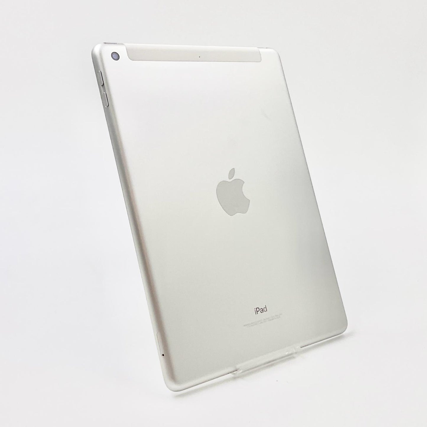 【全額返金保証】【最速発送】Apple iPad iPad 9.7インチ 第5世代 32GB シルバー WiFi+Cellular docomo 白ロム 動作確認済