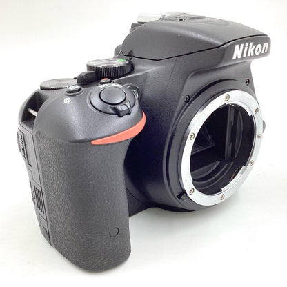 【全額返金保証】【最速発送】Nikon デジタル一眼 D5500 ボディ ブラック 美品 動作確認済