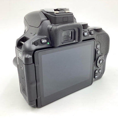 【全額返金保証】【最速発送】Nikon デジタル一眼 D5500 ボディ ブラック 美品 動作確認済