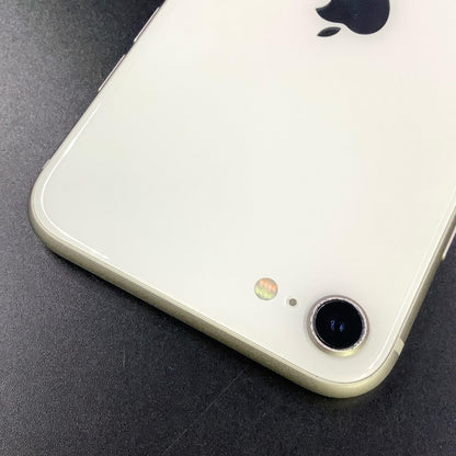 【全額返金保証】【最速発送】Apple iPhone iPhone SE（第3世代） 64GB スターライト au 白ロム 動作確認済 80%
