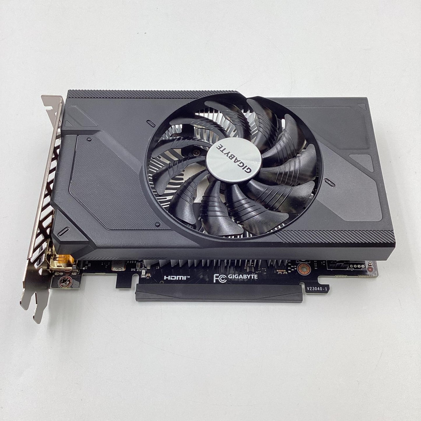 【全額返金保証】【最速発送】GIGABYTE GV-N4060 D6-8GB 美品 動作確認済