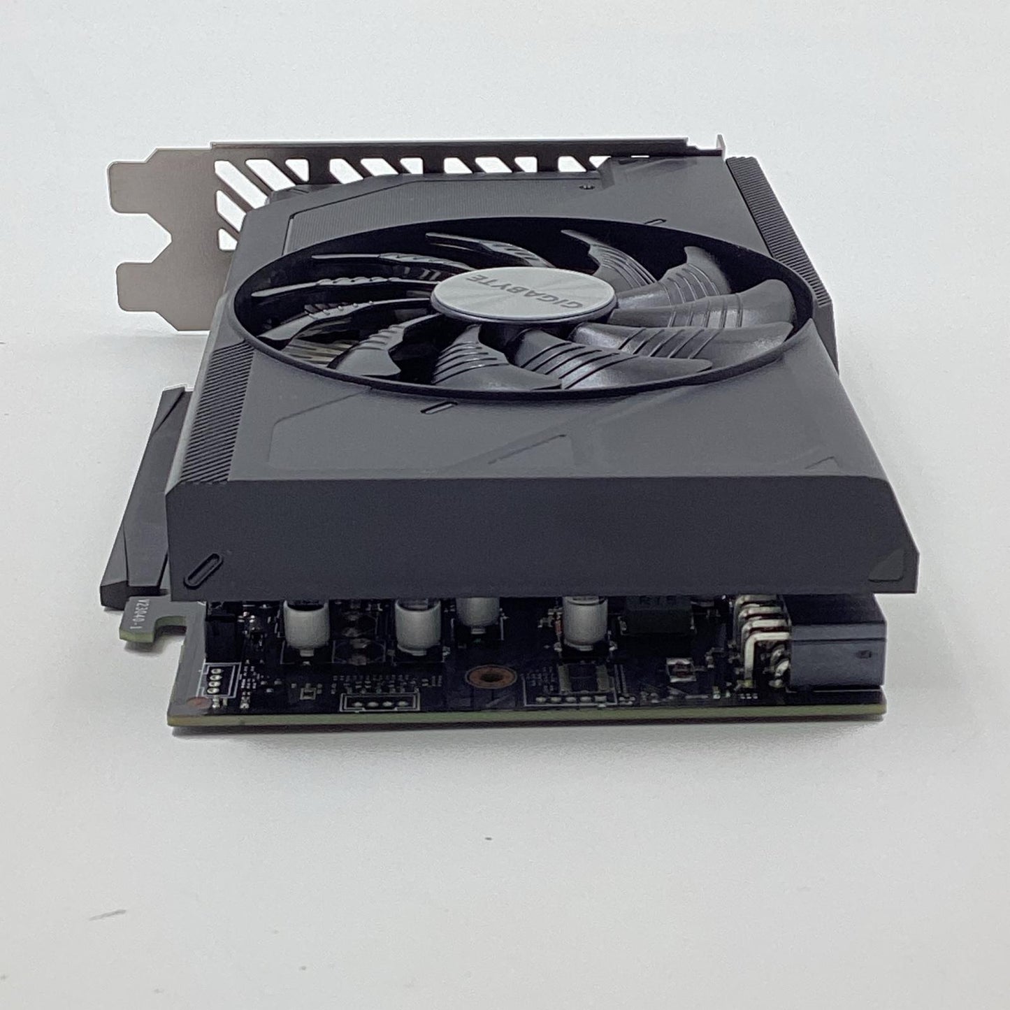 【全額返金保証】【最速発送】GIGABYTE GV-N4060 D6-8GB 美品 動作確認済