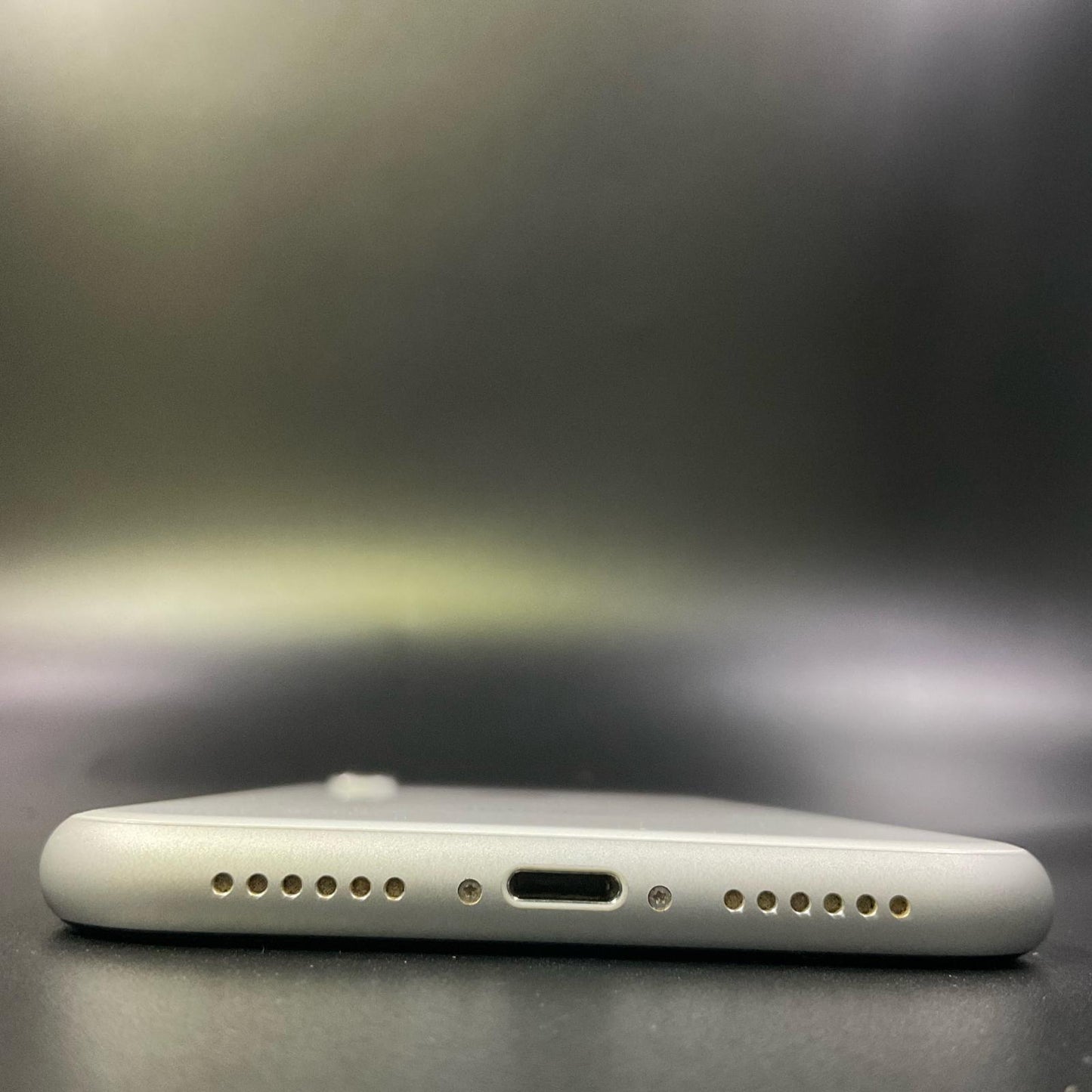 【全額返金保証】【最速発送】Apple iPhone iPhone XR 64GB ホワイト Softbank 白ロム 動作確認済 83%