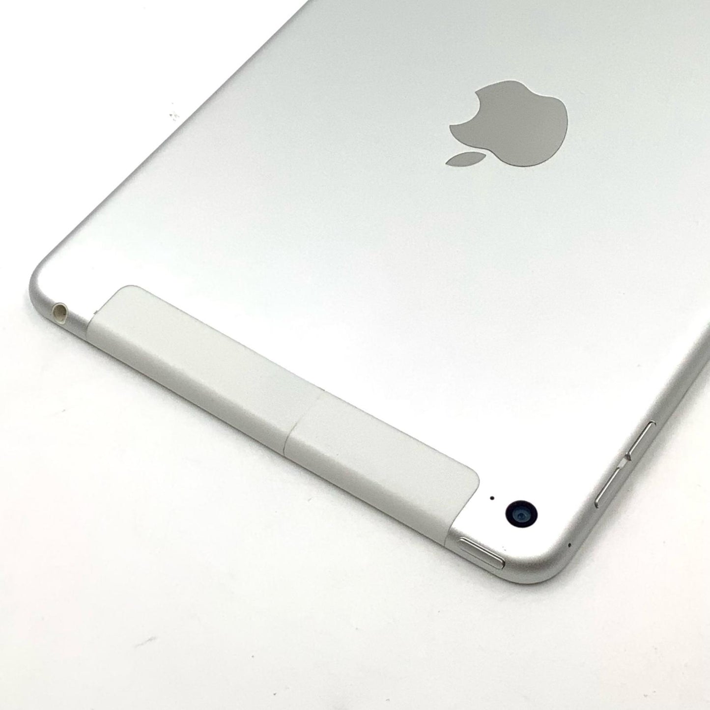 【最速発送】Apple iPad mini 7.9インチ 第4世代 128GB シルバー WiFi+Cellular au 白ロム【難有】