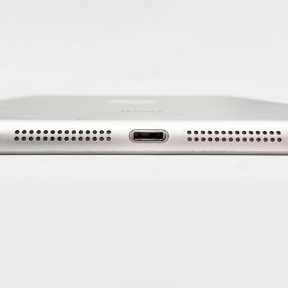 【全額返金保証】【最速発送】Apple iPad mini 7.9インチ 第2世代 16GB シルバー WiFi+Cellular au 白ロム 動作確認済