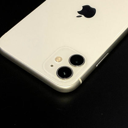 【全額返金保証】【最速発送】Apple iPhone iPhone 11 128GB ホワイト au SIMフリー 白ロム 動作確認済 72%