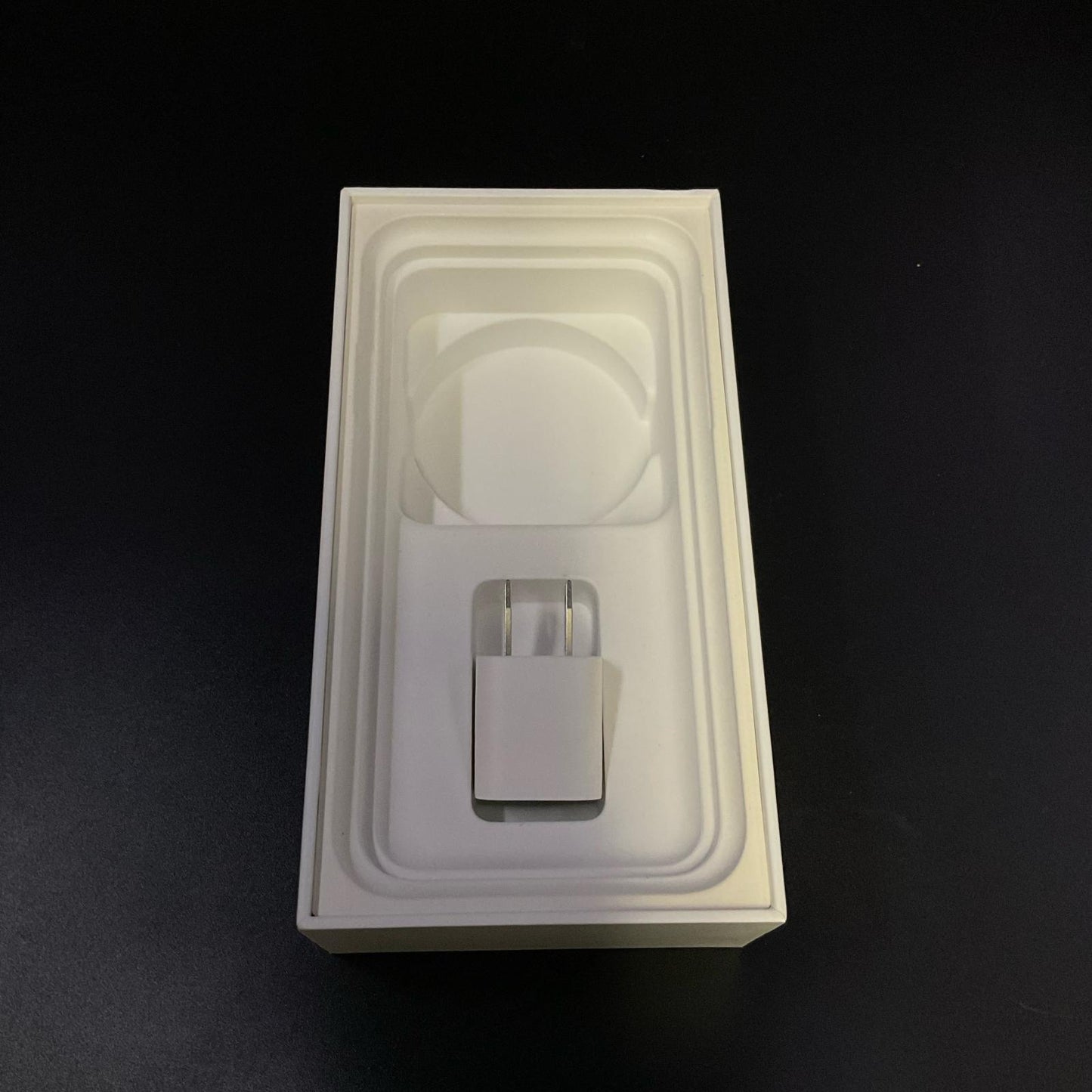 【全額返金保証】【最速発送】Apple iPhone iPhone 11 128GB ホワイト au SIMフリー 白ロム 動作確認済 72%