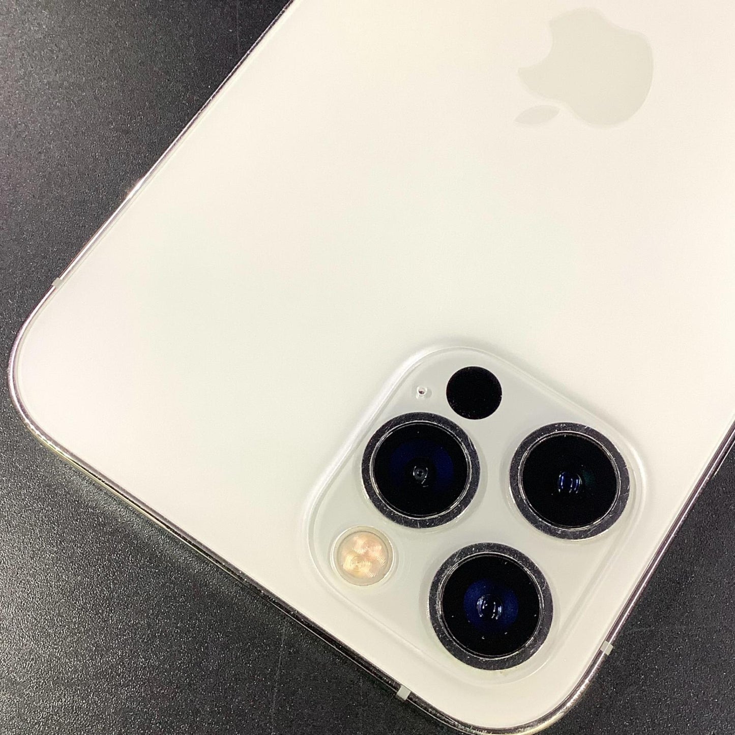 【全額返金保証】【最速発送】Apple iPhone iPhone Pro 12 Pro 128GB シルバー SIMフリー 白ロム 動作確認済 71%