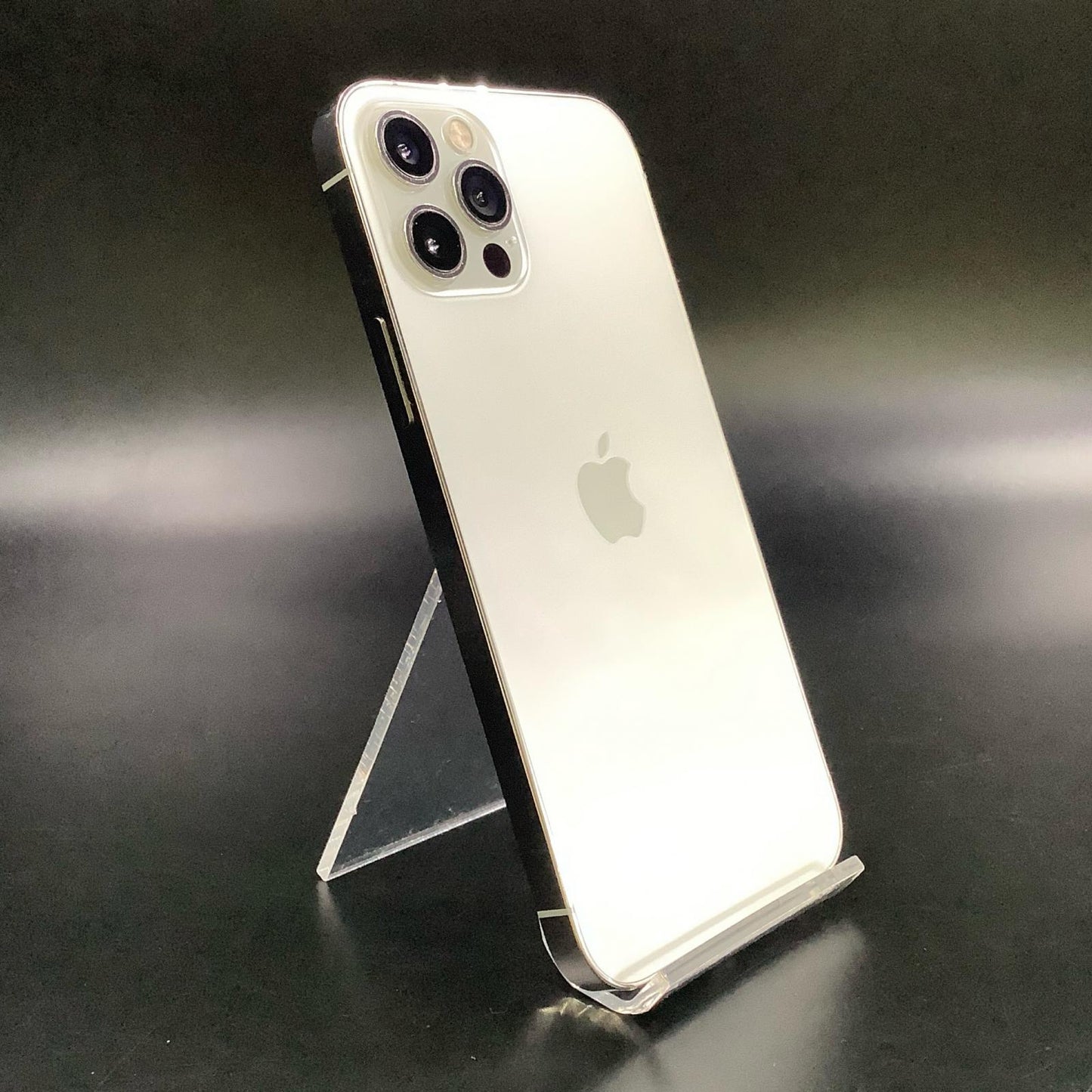 【全額返金保証】【最速発送】Apple iPhone iPhone 12 Pro 128GB シルバー au 動作確認済 78%