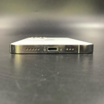 【全額返金保証】【最速発送】Apple iPhone iPhone 12 Pro 128GB シルバー au 動作確認済 78%