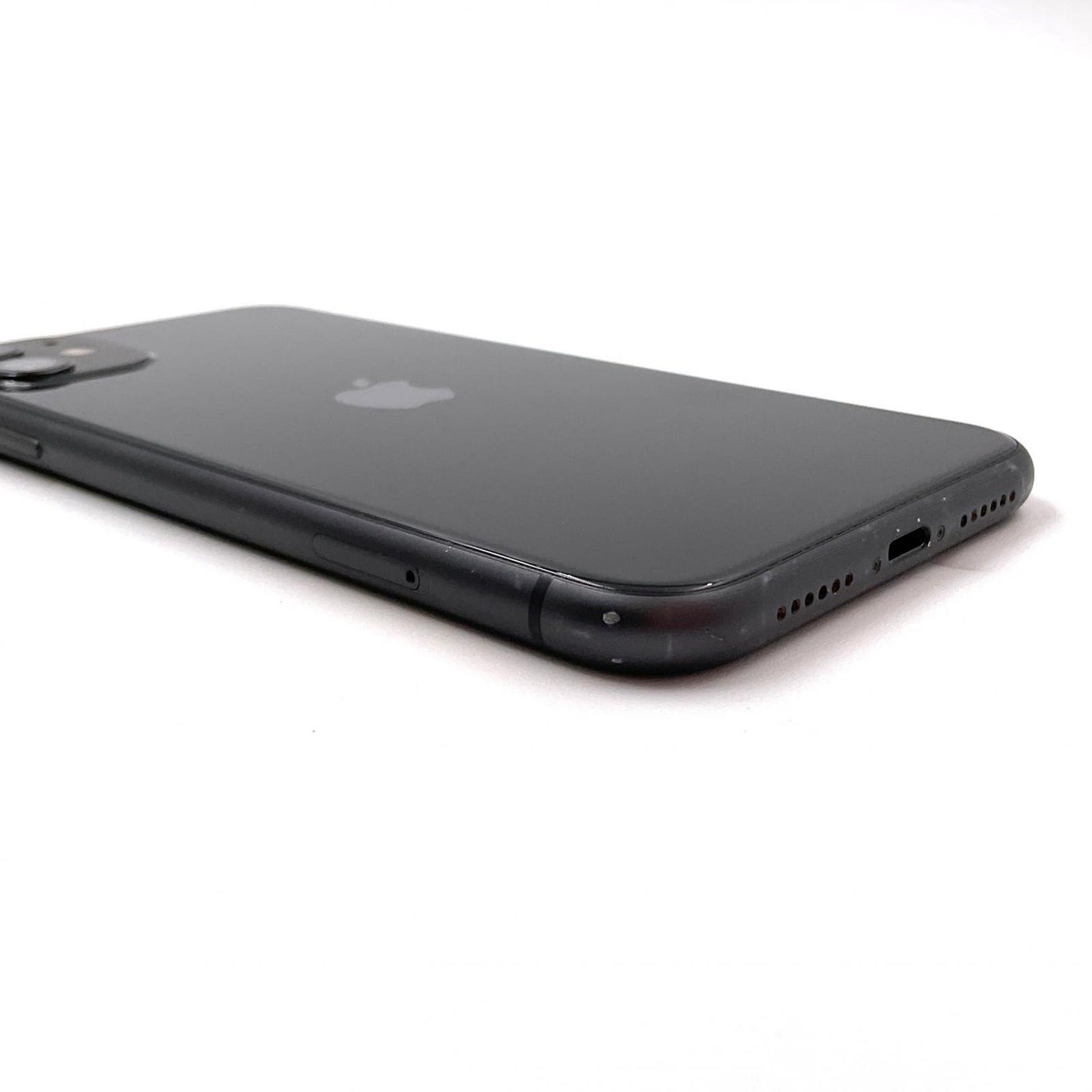 【最速発送】Apple iPhone iPhone 11 128GB ブラック au 白ロム【難有】 70%