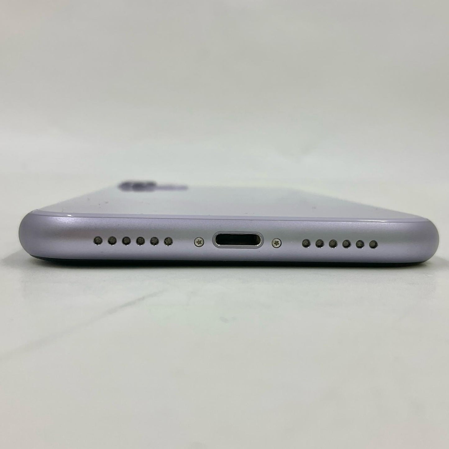 【全額返金保証】【最速発送】Apple iPhone iPhone 11 64GB パープル au SIMフリー 白ロム 動作確認済 78%
