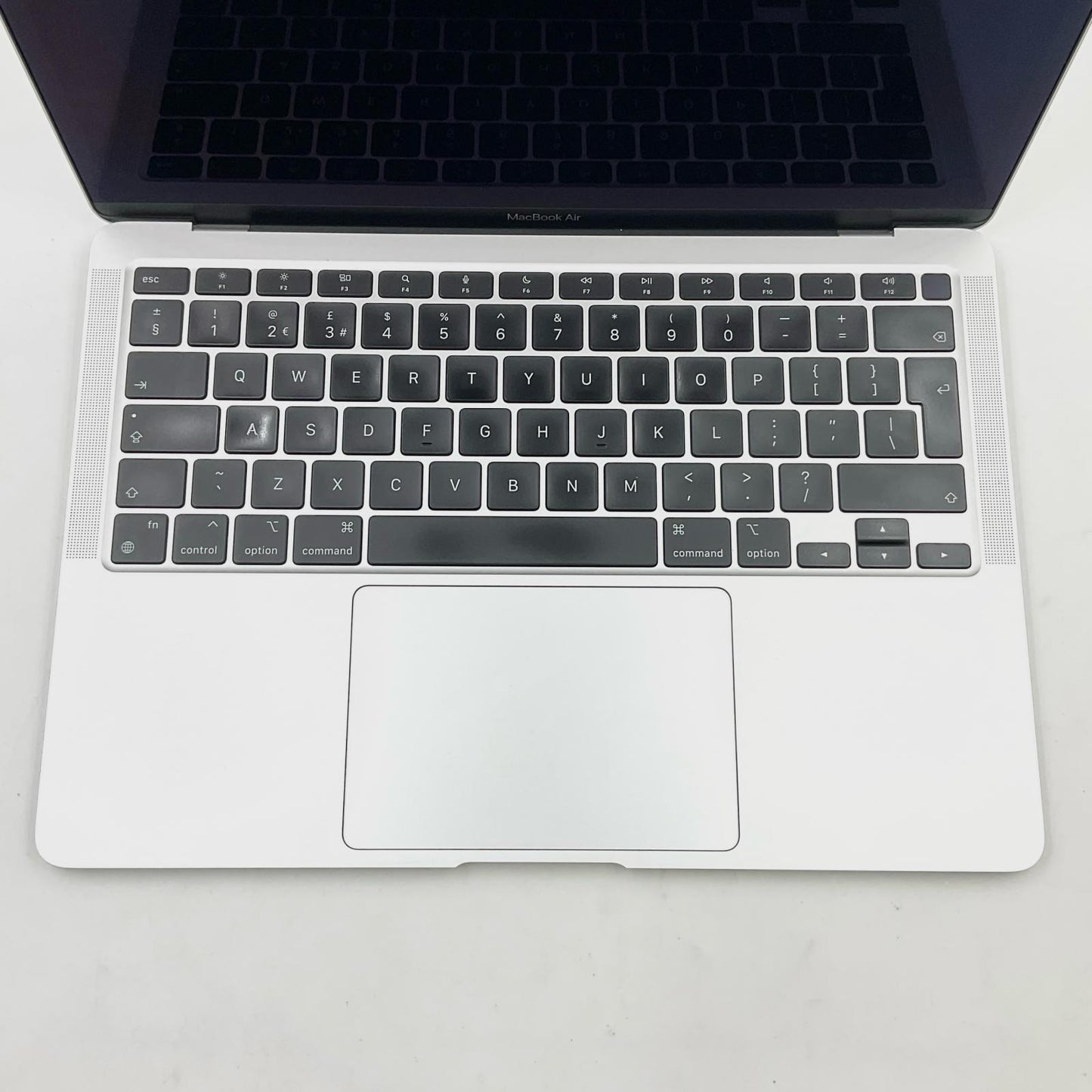 【全額返金保証】【最速発送】Apple MacBook Air 13インチ 2020 Apple M1 8GB M.2 SSD 256GB シルバー 88% 美品 動作確認済