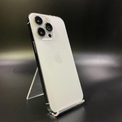 【全額返金保証】【最速発送】Apple iPhone iPhone 13 Pro 256GB シルバー docomo 動作確認済 85%