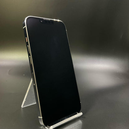 【全額返金保証】【最速発送】Apple iPhone iPhone 13 Pro 256GB シルバー docomo 動作確認済 85%
