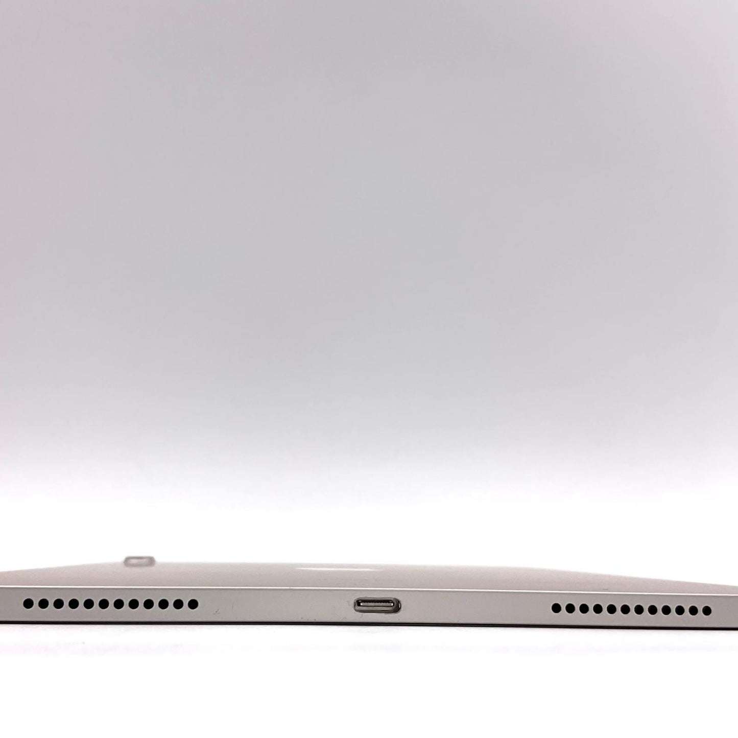 【最速発送】Apple iPad Air 第5世代 64GB スターライト Wi-Fi【難有】