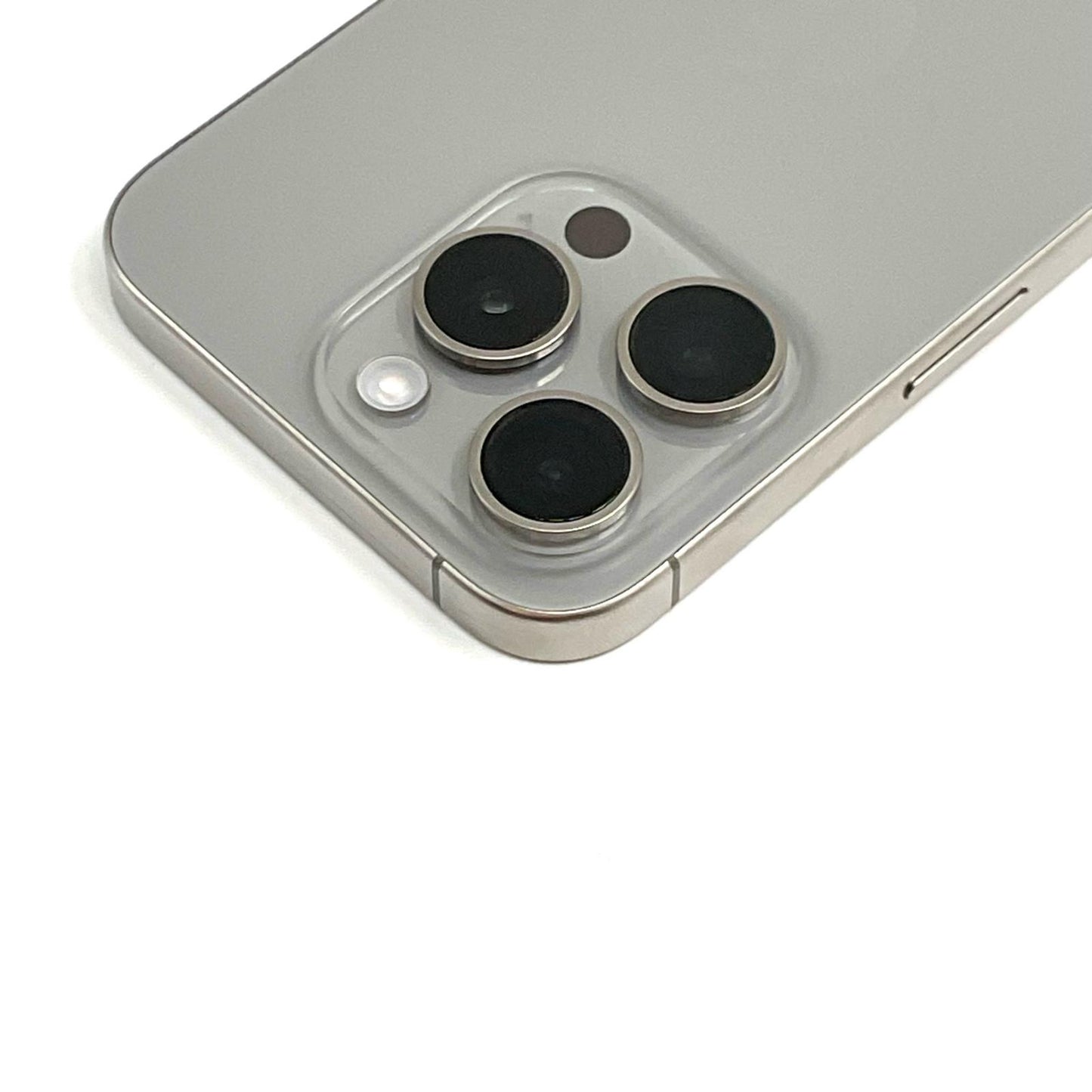 【全額返金保証】【最速発送】Apple iPhone iPhone 15 Pro 128GB ナチュラルチタニウム SIMフリー 白ロム 美品 動作確認済 87%