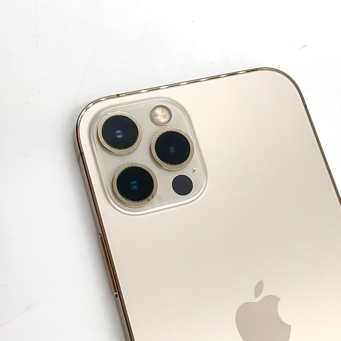 【全額返金保証】【最速発送】Apple iPhone iPhone 12 Pro 128GB ゴールド au SIMフリー 白ロム 動作確認済 75%