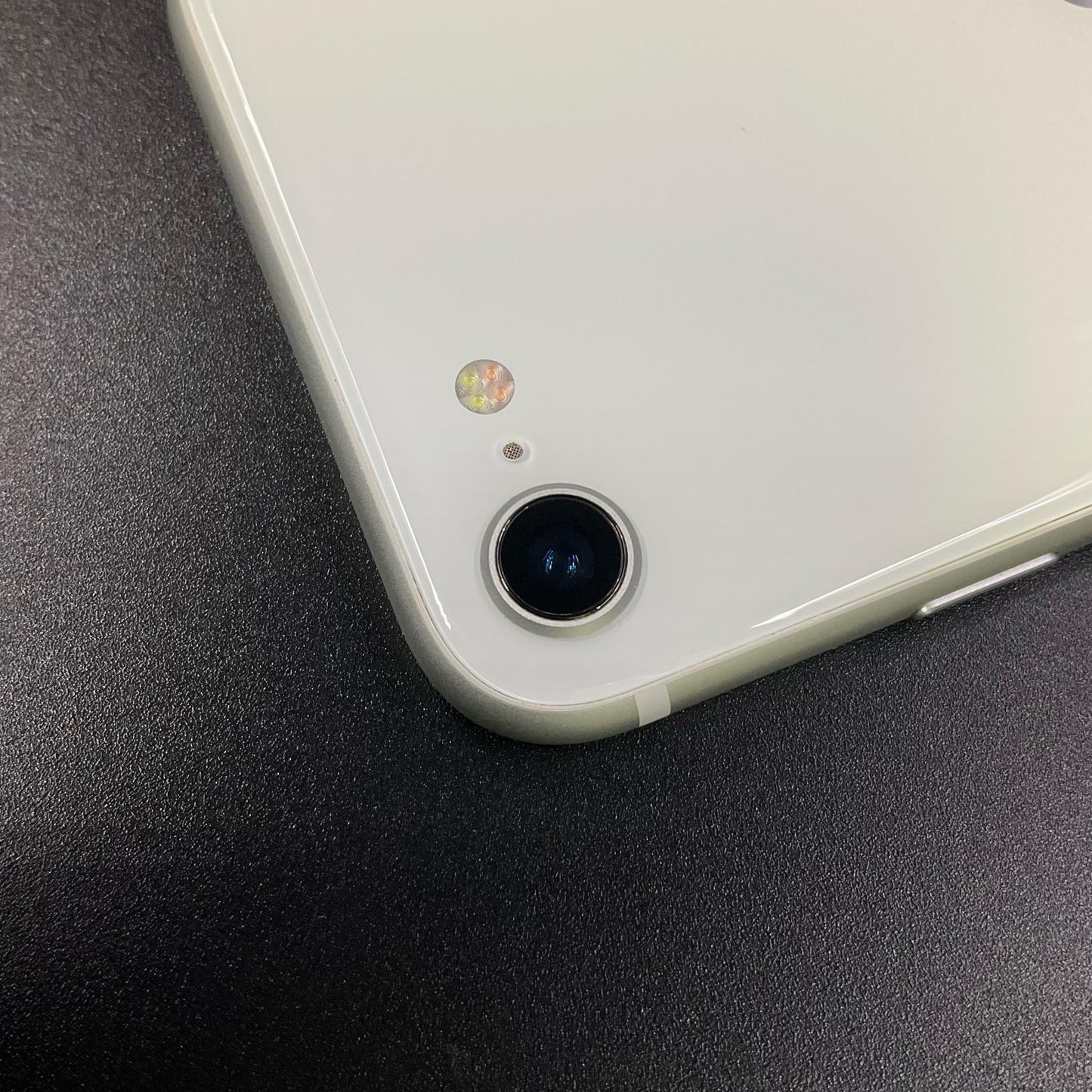 【全額返金保証】【最速発送】Apple iPhone iPhone SE（第2世代） 128GB ホワイト au SIMフリー 白ロム 動作確認済 75%
