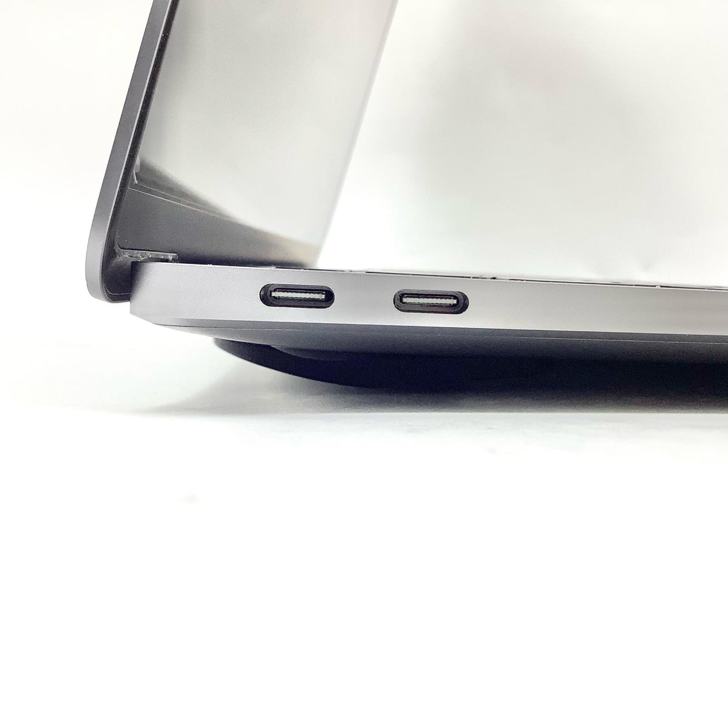 【全額返金保証】【最速発送】Apple MacBook Air 2020 Apple M1 8GB M.2 SSD 256GB スペースグレイ 89% 動作確認済