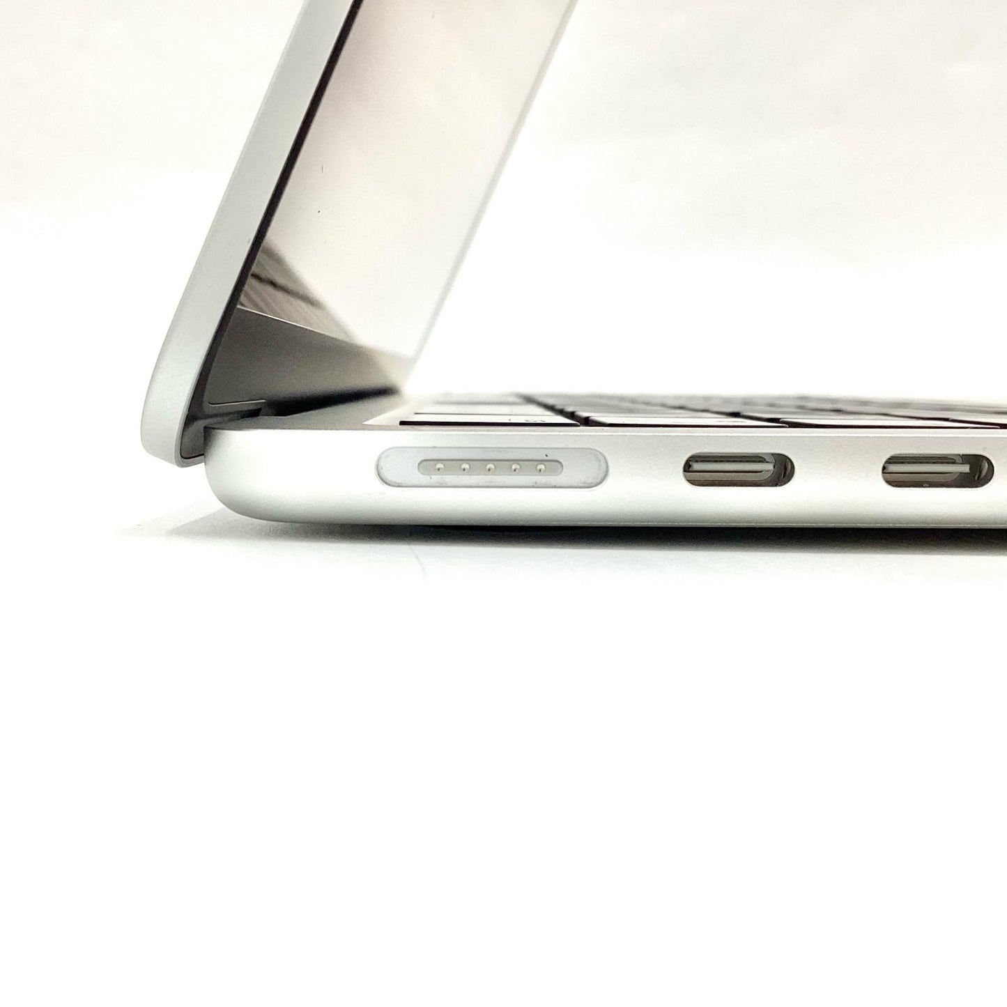 【全額返金保証】【最速発送】Apple MacBook Air 13.6インチ 2022 Apple M2 16GB M.2 SSD 512GB シルバー 100% 動作確認済